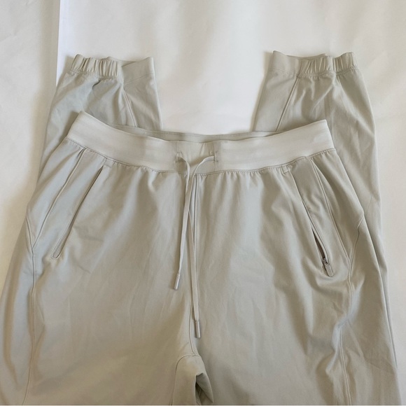 Lululemon License to train high- rise pant - Picture 8 of 9